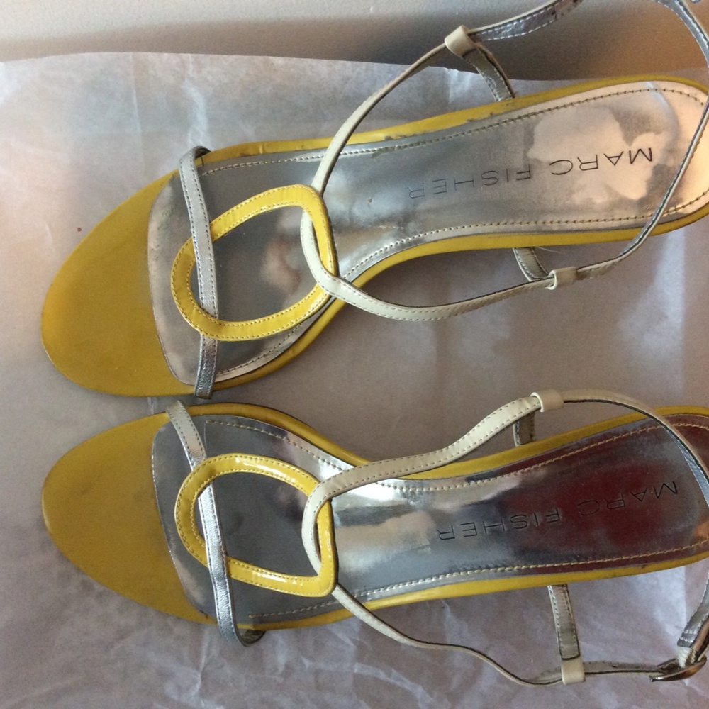 - Marc Fisher sandal/heels cream, silver, yellow patent leather - Picture 6 of 7